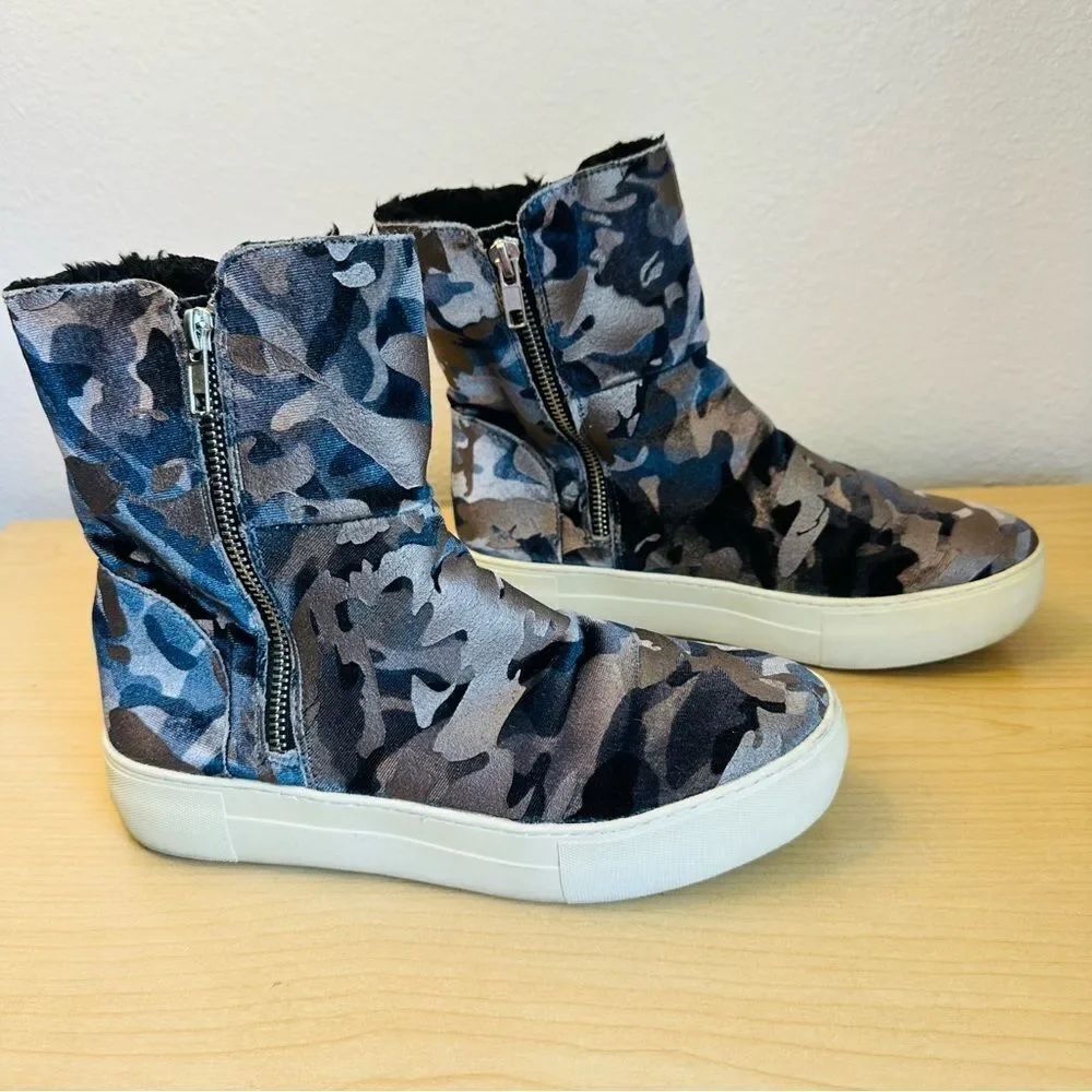 Steve‎ Madden Black Gray Camo Fleece Lined Sneaker Boots Size 7